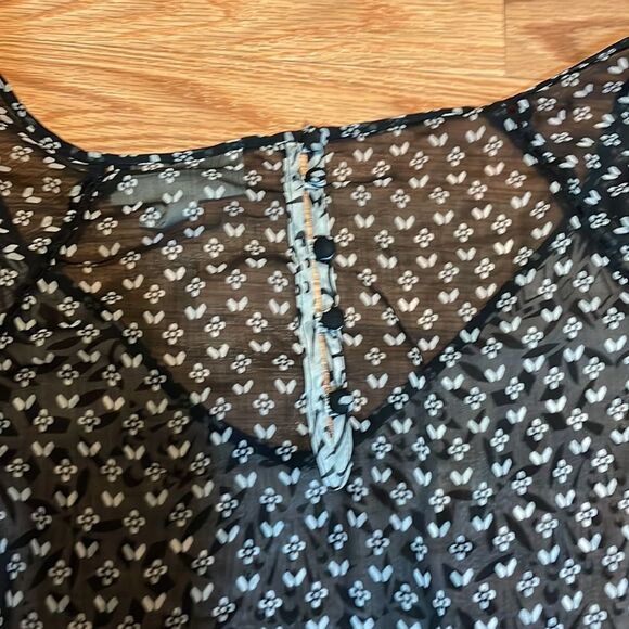 MATERNITY Semi Sheer Top, black and white, flowy, boho, Jessica Simpson, Medium - Picture 6 of 9